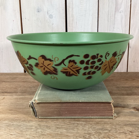 Vintage Green Metal Mixing Bowl 10” - Picture 2 of 11